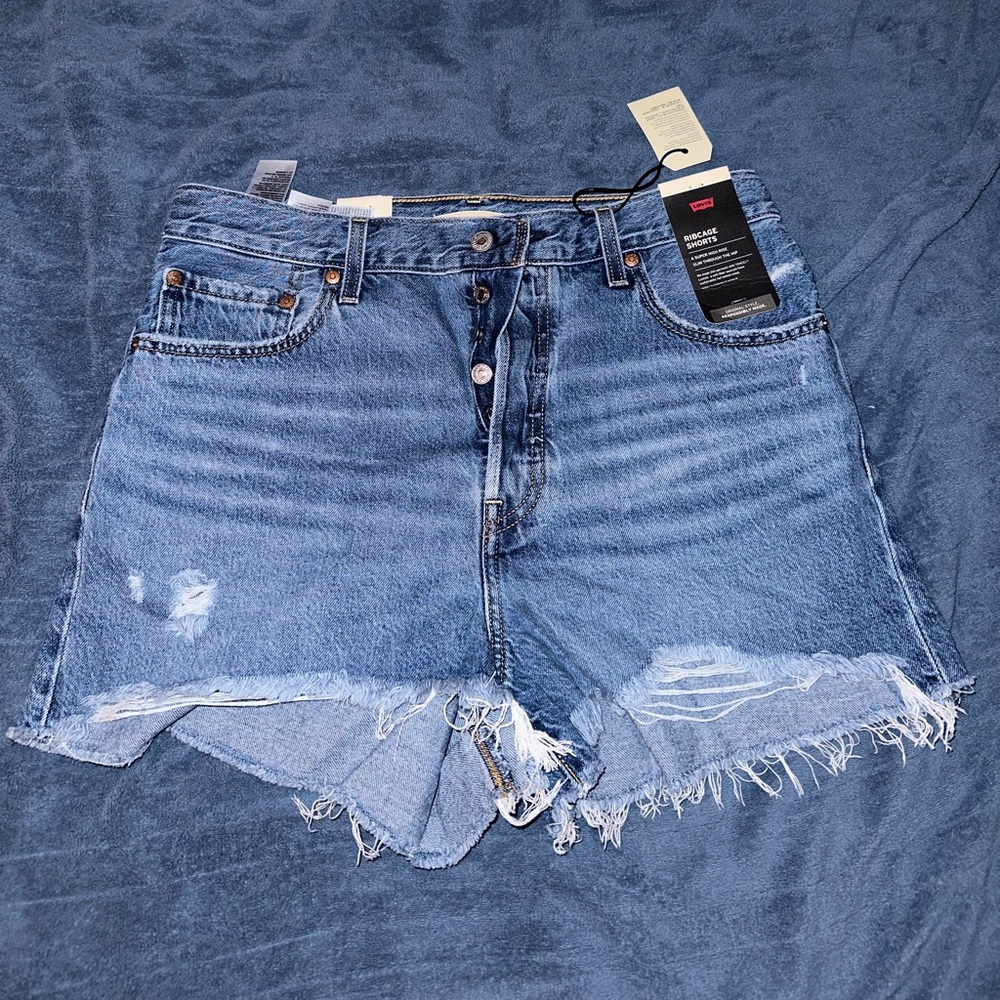 LEVI’S Ribcage Denim Shorts